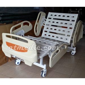 NT1011 เตียงผู้ป่วย 2 ไกร์ มือหมุน ราวกั้นเตียงเป็นปีกนก แยกอิสระ เตียงพาราเม้าท์