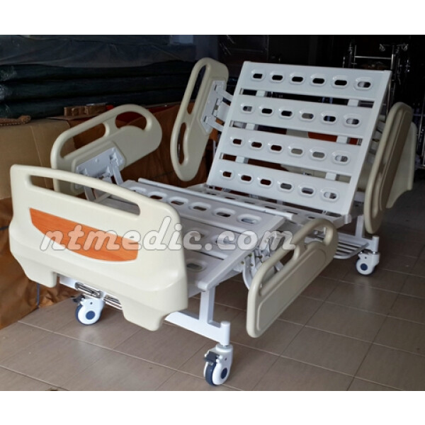 ขายเตียงผู้ป่วยราคาถูก-เตียงมือหมุน-2-ไกร์-ราวกั้นปีกนก-Hostpital-Bed-NT1011-เอ็นทีอุปกรณ์การแพทย์